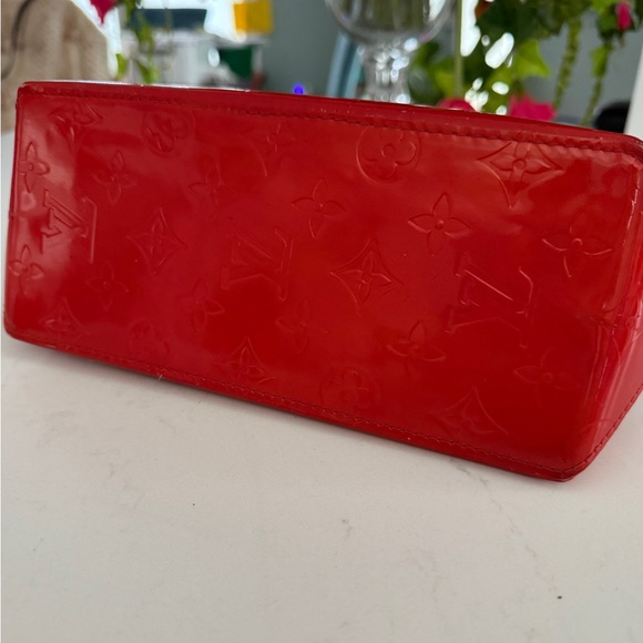 LOUIS VUITTON Monogram Vernis Reade PM Hand Bag Red - Picture 2 of 13